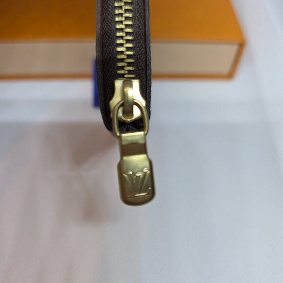 Louis Vuitton Key Pouch M62650 NWT - Picture 6 of 8